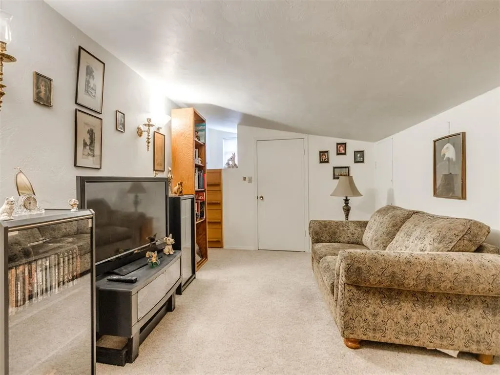 Photo 10 — 16 Red Rock Road, Shawnee, OK 74804