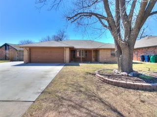 Sold home at 7416 NW 104th Street
