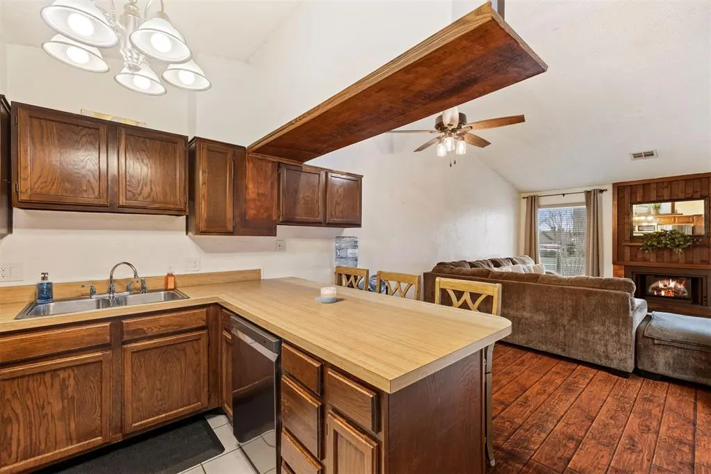Photo 11 — 6419 Lyrewood Terrace, Oklahoma City, OK 73132