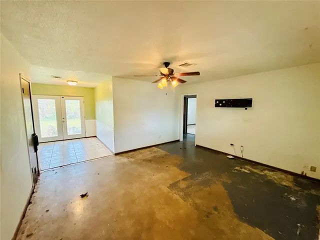 Photo 3 — 816 E Midland Street, Shawnee, OK 74804