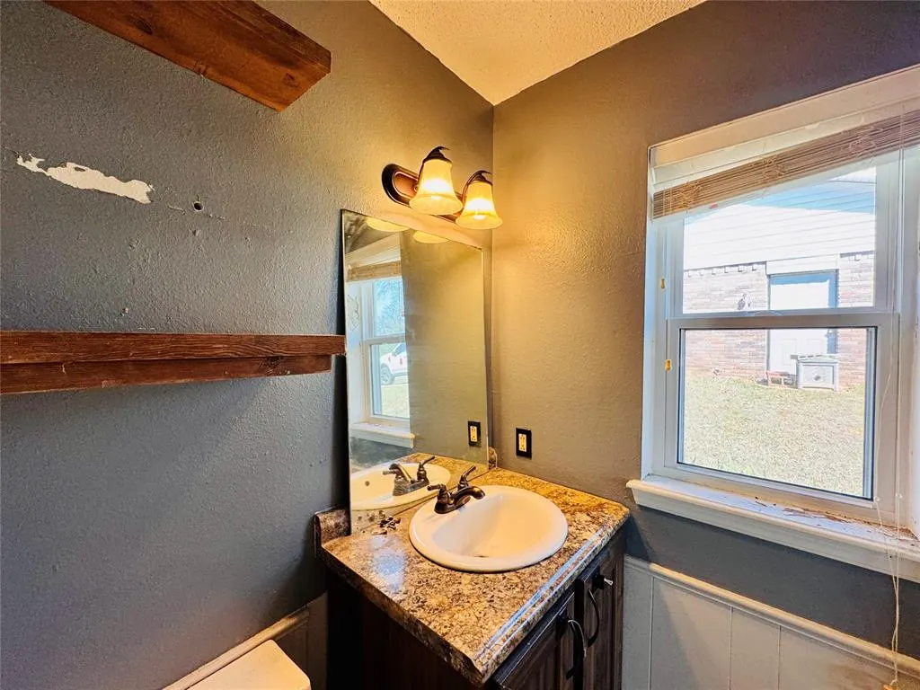 Photo 10 — 816 E Midland Street, Shawnee, OK 74804