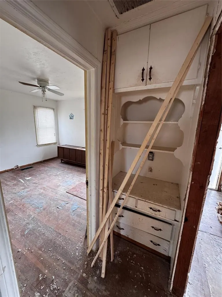 Photo 12 — 201 E Ercoupe Drive, Midwest City, OK 73110