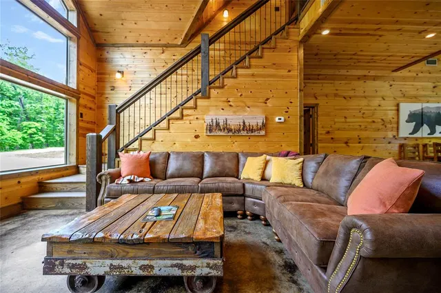 Photo 8 — 238 Timber Creek Trail, Broken Bow, OK 74728