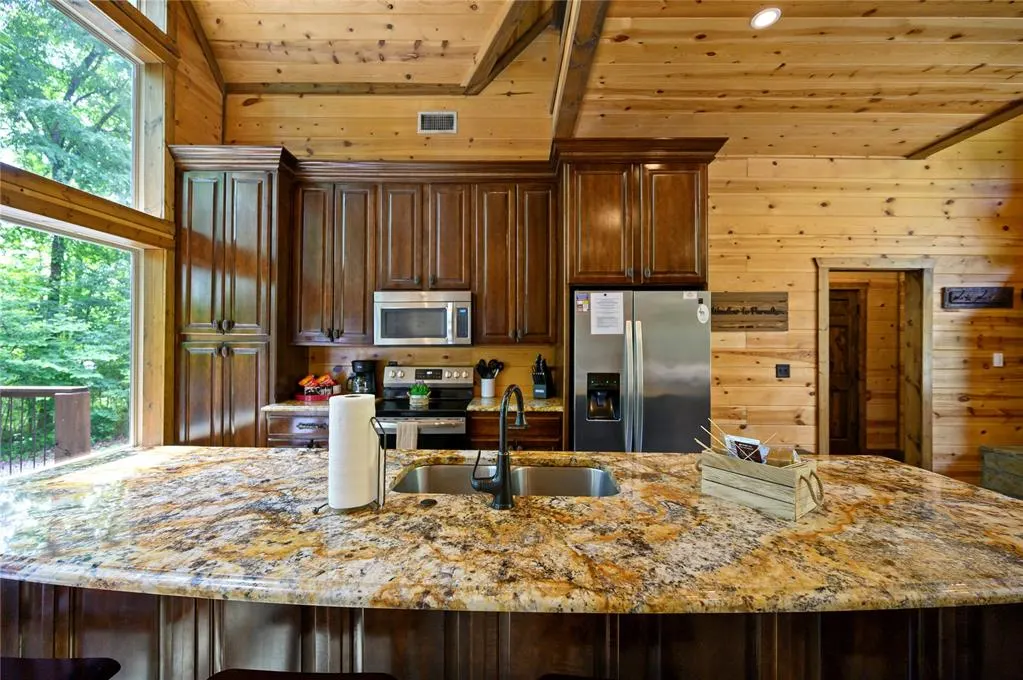 Photo 11 — 238 Timber Creek Trail, Broken Bow, OK 74728