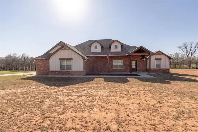Photo 4 — 1208 Layla Lane, Blanchard, OK 73010