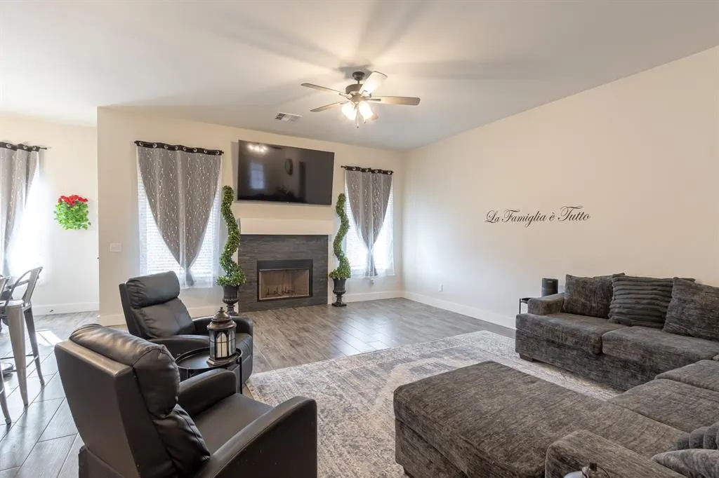 Photo 9 — 1208 Layla Lane, Blanchard, OK 73010