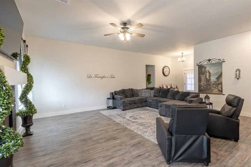 Photo 11 — 1208 Layla Lane, Blanchard, OK 73010