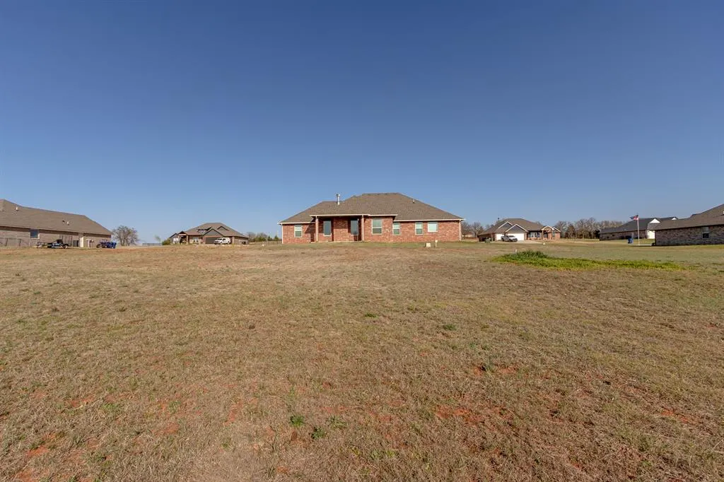 Photo 33 — 1208 Layla Lane, Blanchard, OK 73010
