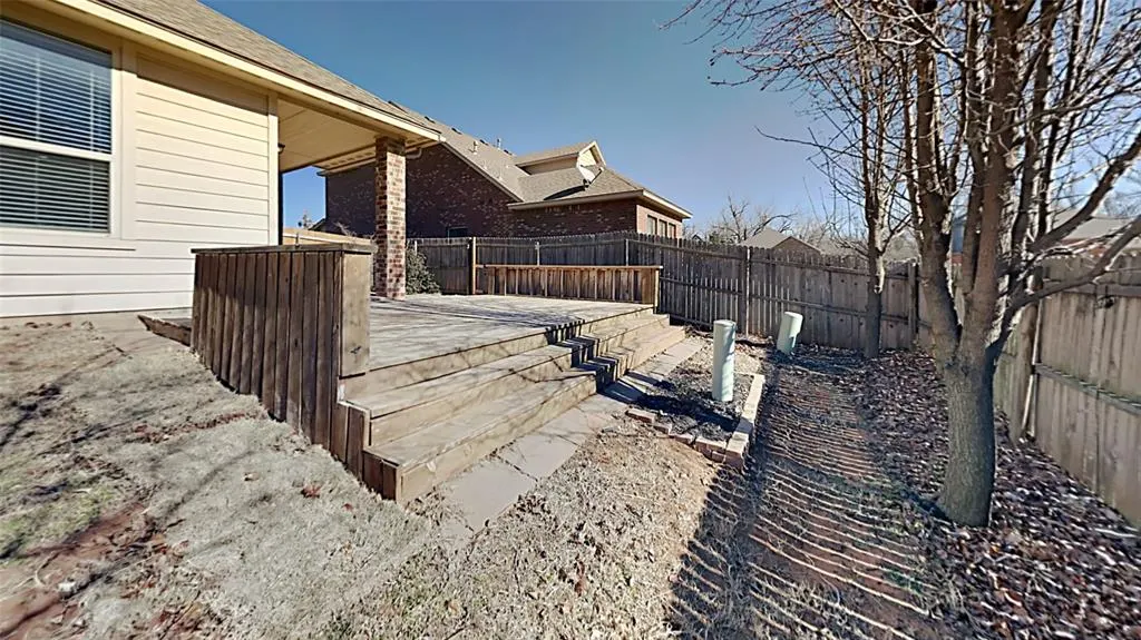 Photo 19 — 11004 SW 38th Circle, Mustang, OK 73064