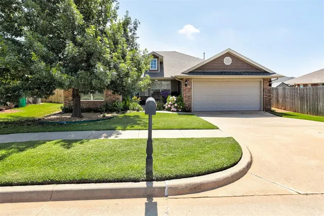 Photo 2 — 13208 Camden Drive, Piedmont, OK 73078