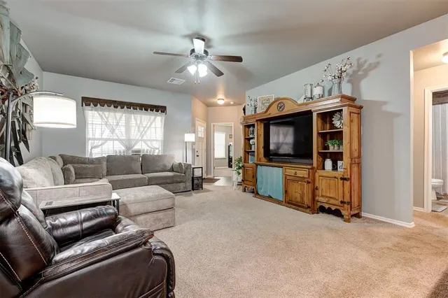 Photo 7 — 13208 Camden Drive, Piedmont, OK 73078