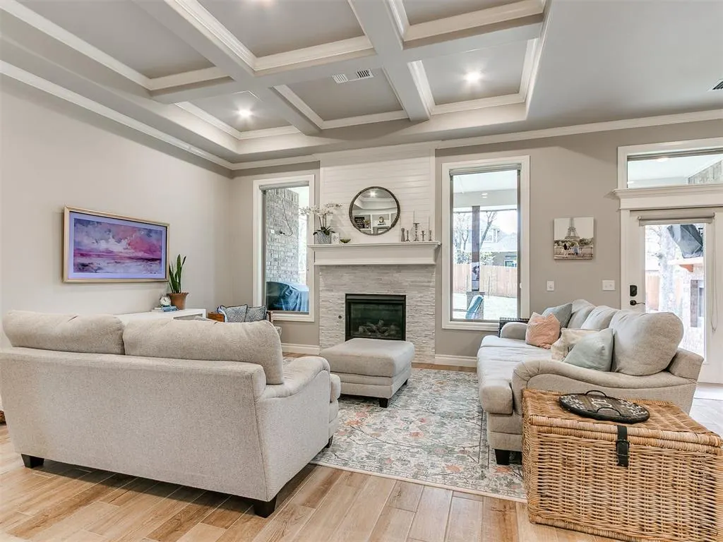 Photo 3 — 8700 Snow Court, Edmond, OK 73007