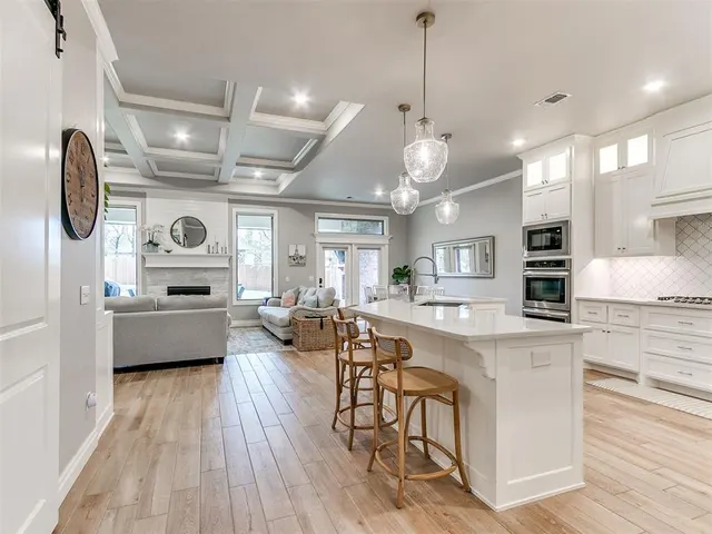 Photo 7 — 8700 Snow Court, Edmond, OK 73007