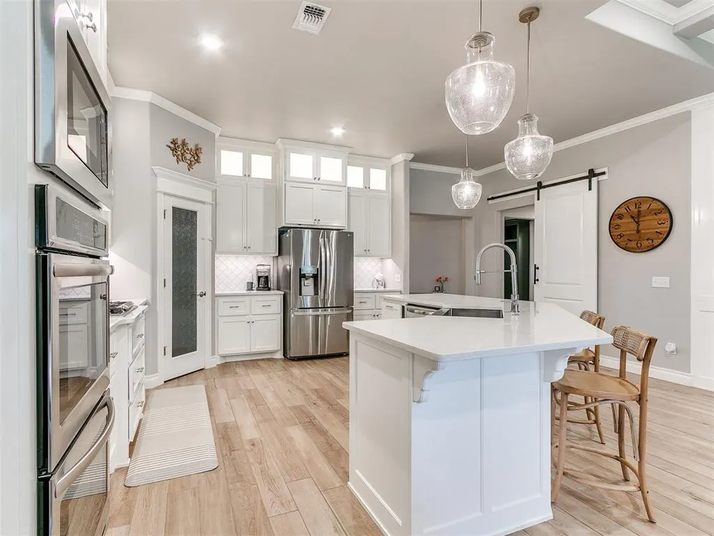 Photo 9 — 8700 Snow Court, Edmond, OK 73007