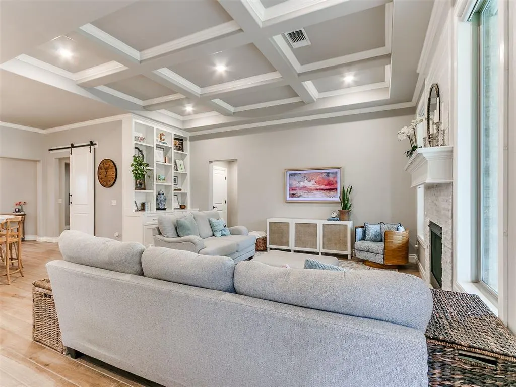 Photo 4 — 8700 Snow Court, Edmond, OK 73007