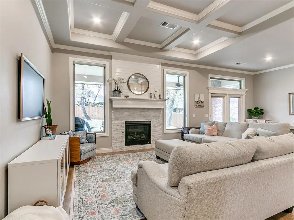 Photo 5 — 8700 Snow Court, Edmond, OK 73007