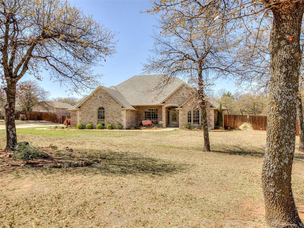 Photo 3 — 1385 Bradford Place, Blanchard, OK 73010