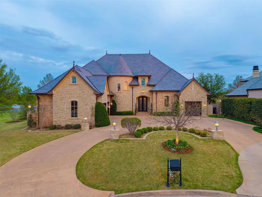 Photo 3 — 15016 Gaillardia Lane, Oklahoma City, OK 73142