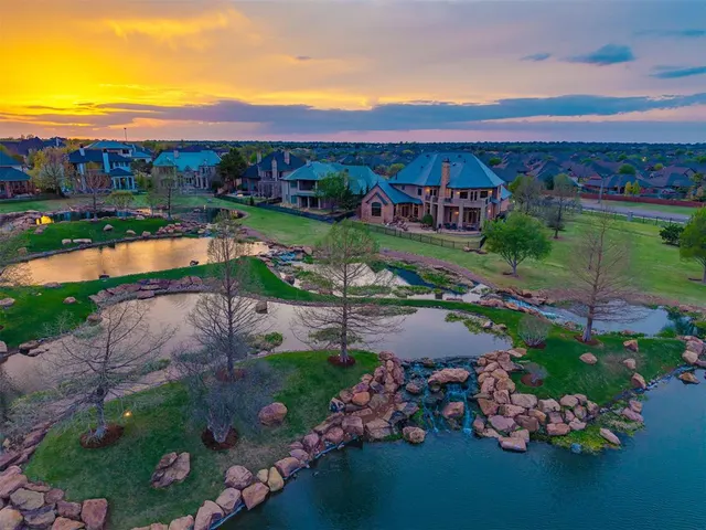 Photo 4 — 15016 Gaillardia Lane, Oklahoma City, OK 73142