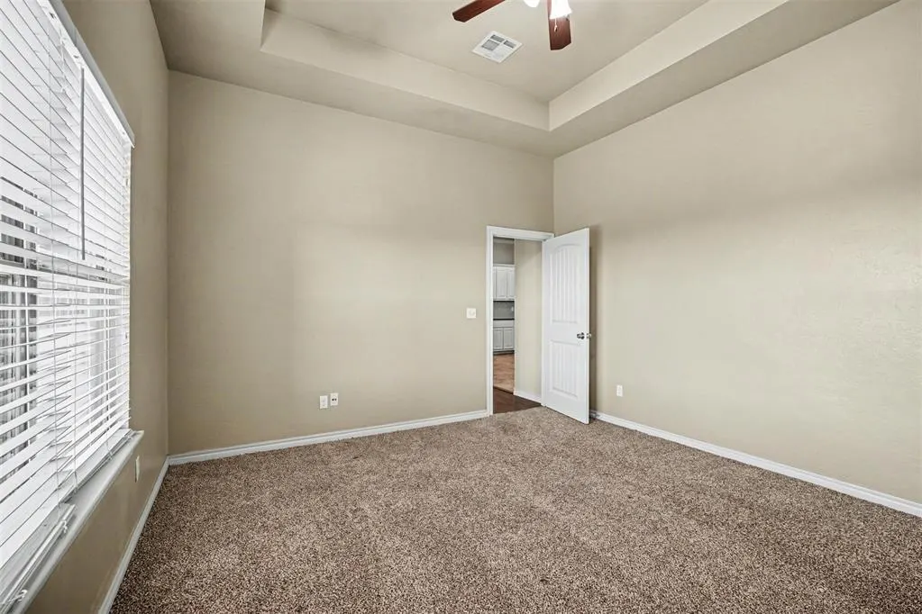 Photo 14 — 12704 NW 5th Street, Yukon, OK 73099