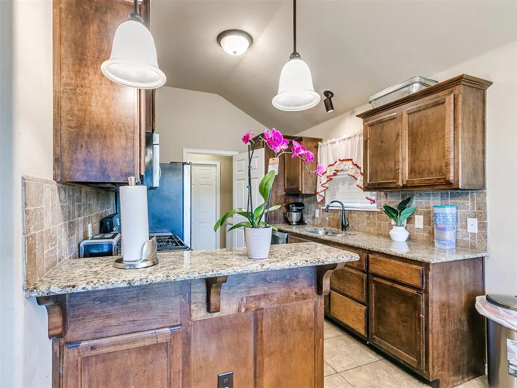Photo 11 — 12313 Edison Drive, Oklahoma City, OK 73120