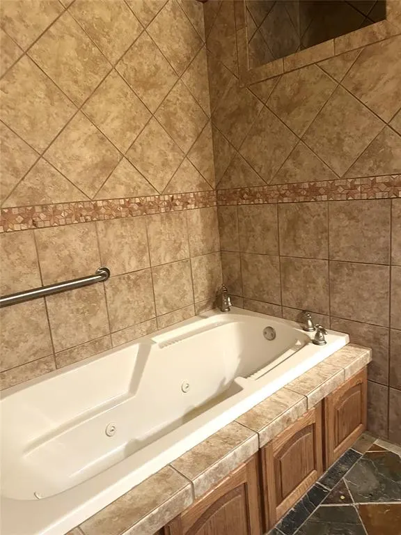 Photo 21 — 105 Gardenwood Drive, Holdenville, OK 74848