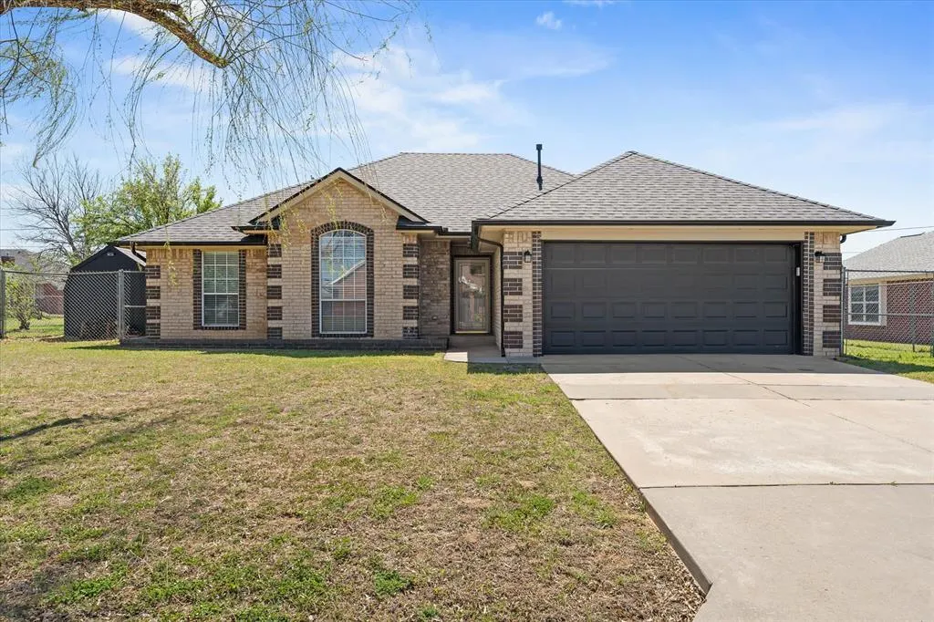 Front exterior — 5904 SE 10th Street, Oklahoma City, OK 73110