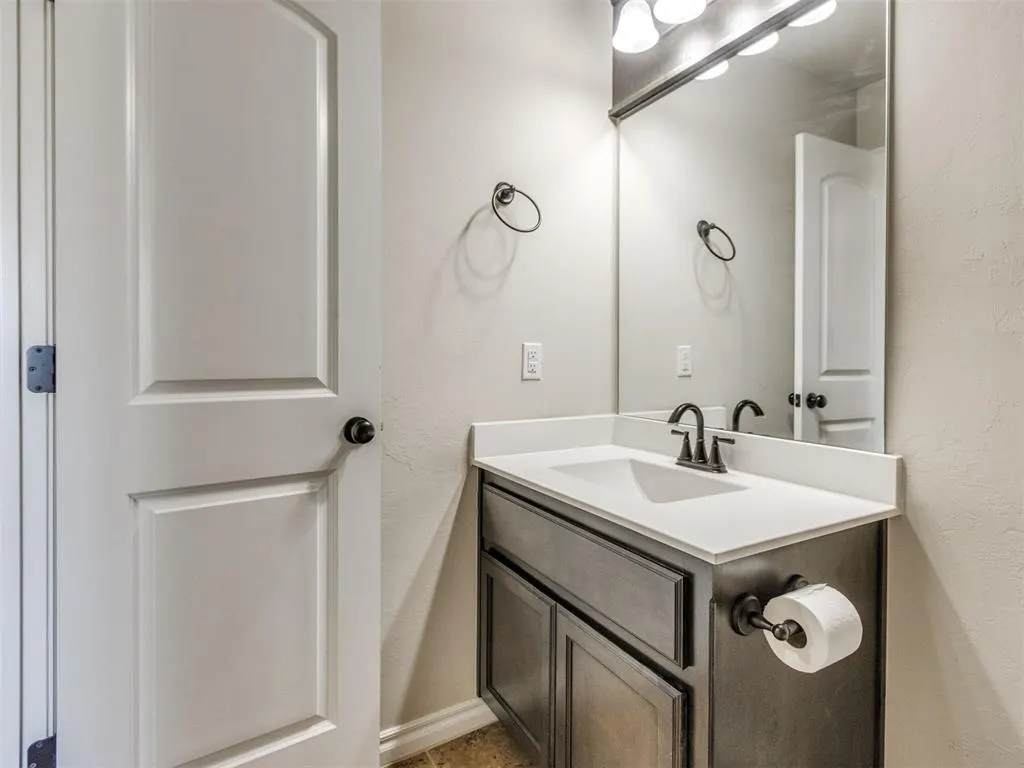 Photo 18 — 16116 Iron Ridge Road, Edmond, OK 73013