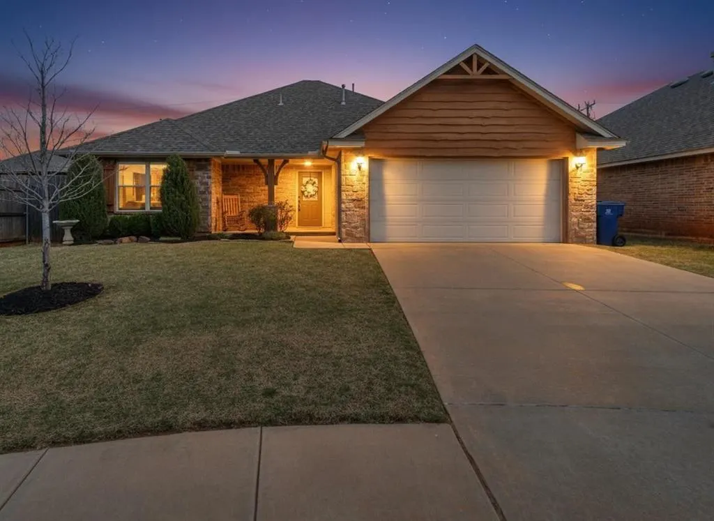 Photo 3 — 16116 Iron Ridge Road, Edmond, OK 73013