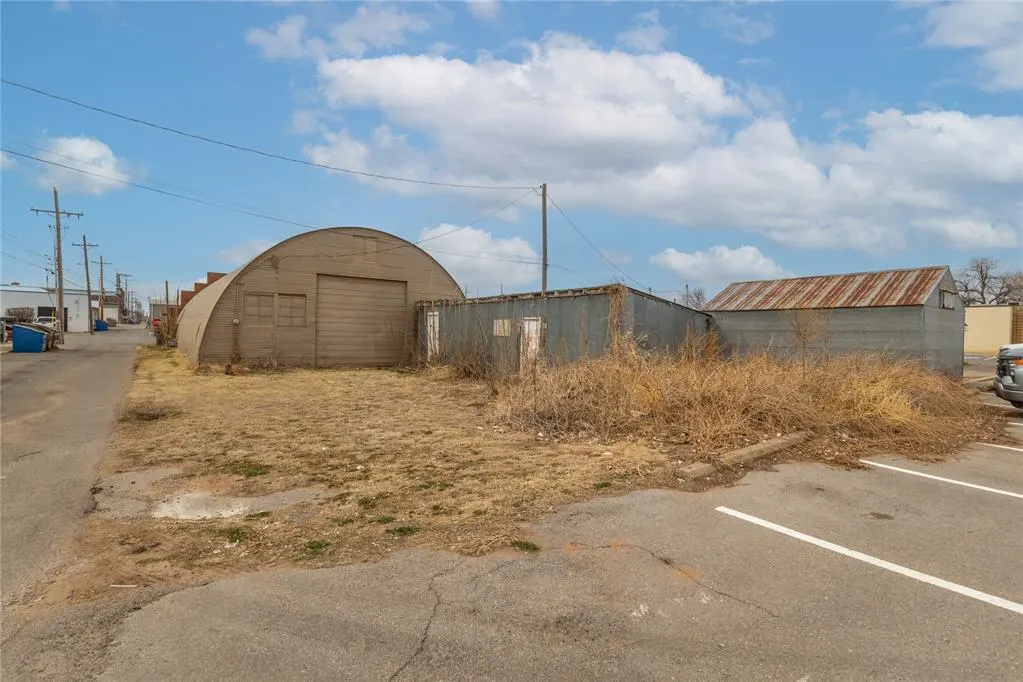 Photo 16 — 112 N State Street, Weatherford, OK 73096