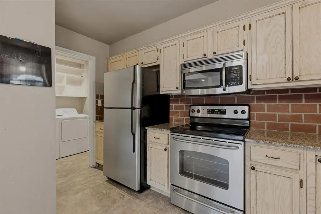 Photo 9 — 8124 NW 32nd Street, Bethany, OK 73008