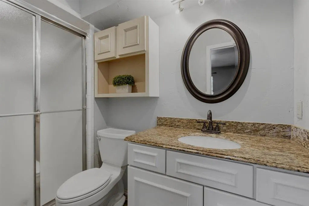 Photo 13 — 8124 NW 32nd Street, Bethany, OK 73008