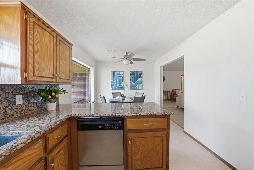 Photo 11 — 1100 David Road, Moore, OK 73160