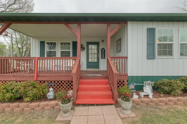 Photo 2 — 501 NW 7th Street, Checotah, OK 74426