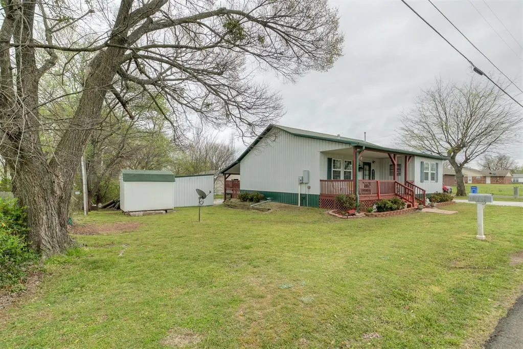 Photo 29 — 501 NW 7th Street, Checotah, OK 74426