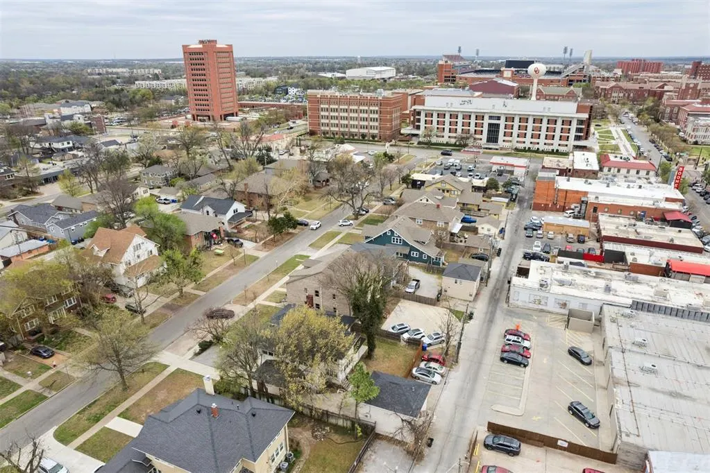 Photo 2 — 740 Deans Row Avenue, Norman, OK 73069