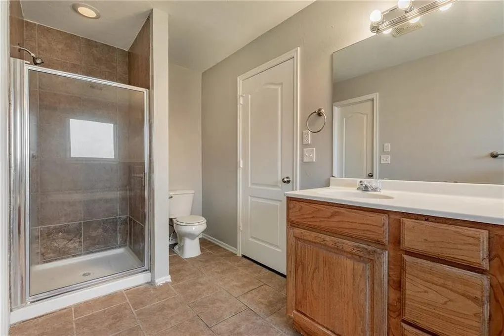 Photo 8 — 1004 Mollie Rausch Lane, Edmond, OK 73003