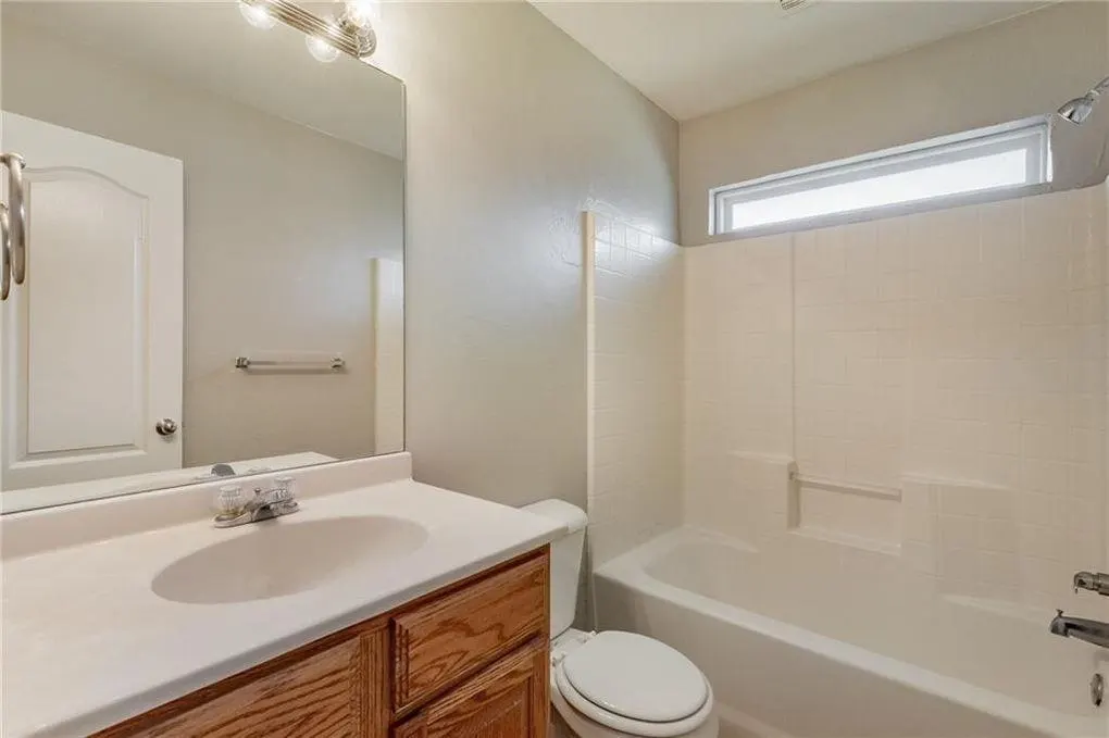 Photo 13 — 1004 Mollie Rausch Lane, Edmond, OK 73003