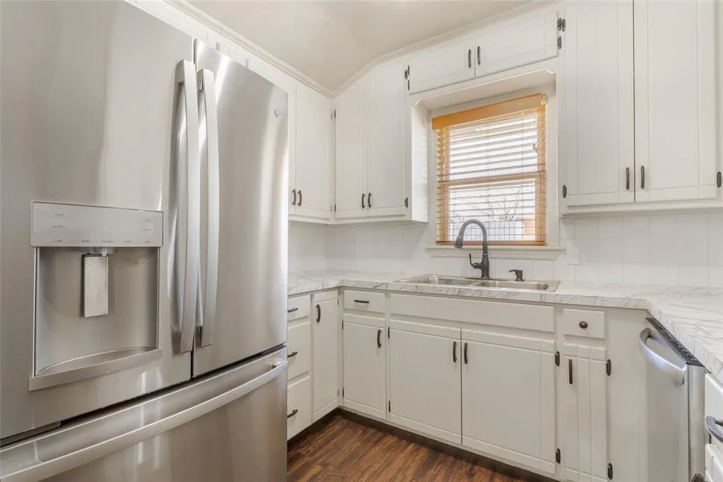 Photo 8 — 712 Santa Fe Drive, Clinton, OK 73601
