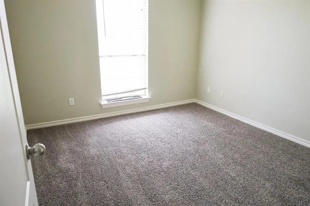 Photo 16 — 2704 NE 129th Street, Edmond, OK 73013
