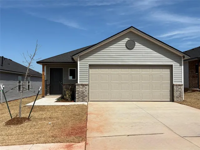 Front exterior — 1118 Colt Drive, Guthrie, OK 73044