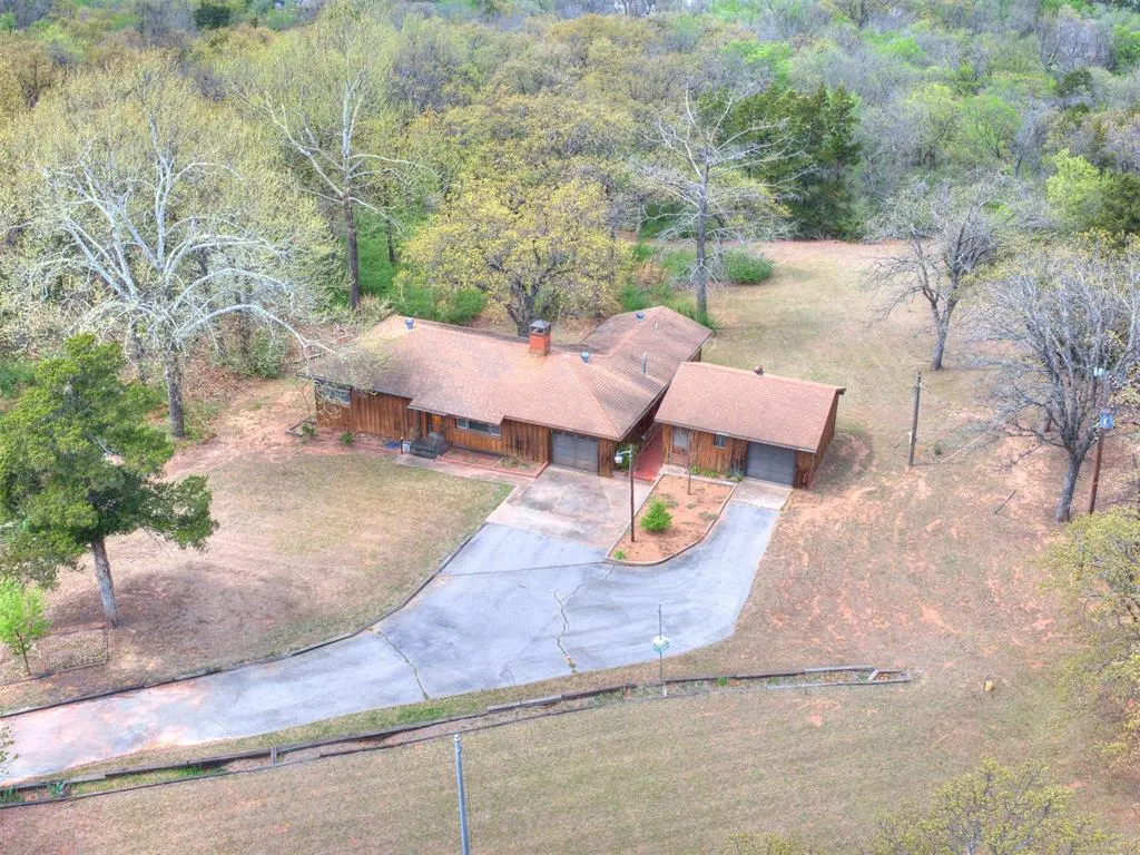 Photo 12 — 3413 S Coltrane Road, Edmond, OK 73013