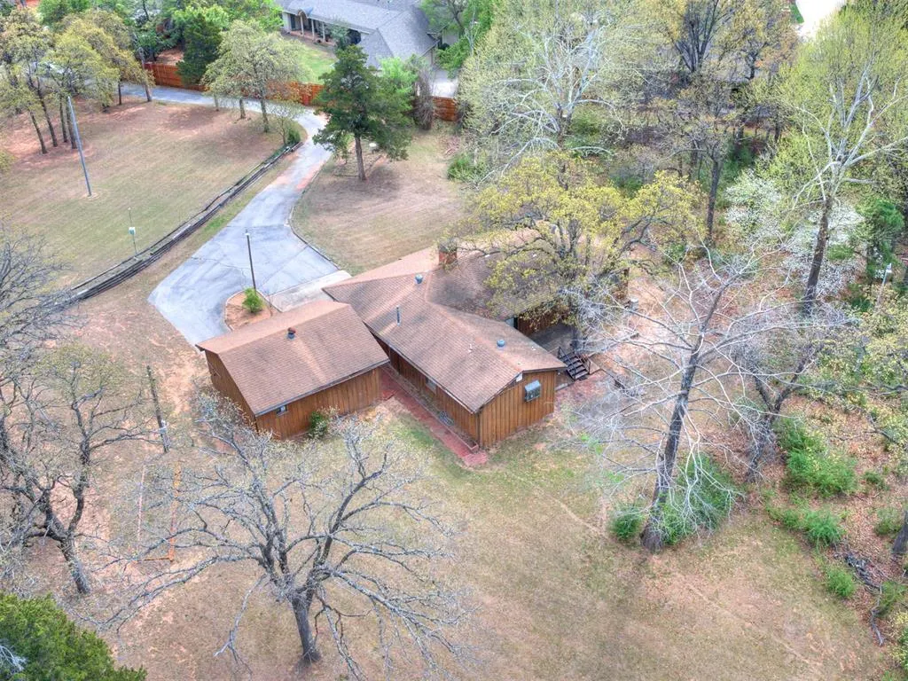 Photo 14 — 3413 S Coltrane Road, Edmond, OK 73013