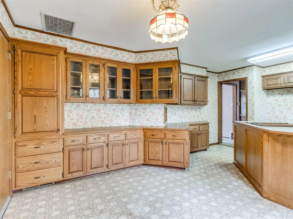 Photo 23 — 3413 S Coltrane Road, Edmond, OK 73013