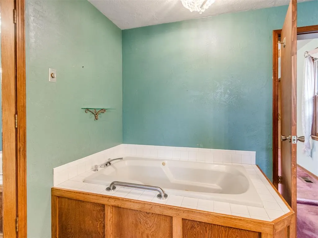 Photo 34 — 3413 S Coltrane Road, Edmond, OK 73013