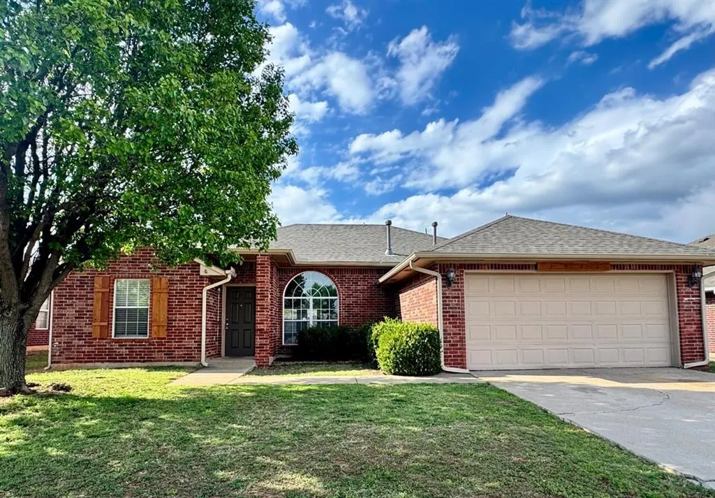 Front exterior — 1920 NW 173rd Street, Edmond, OK 73012