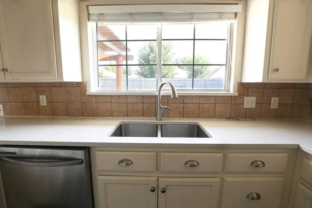 Photo 6 — 1920 NW 173rd Street, Edmond, OK 73012
