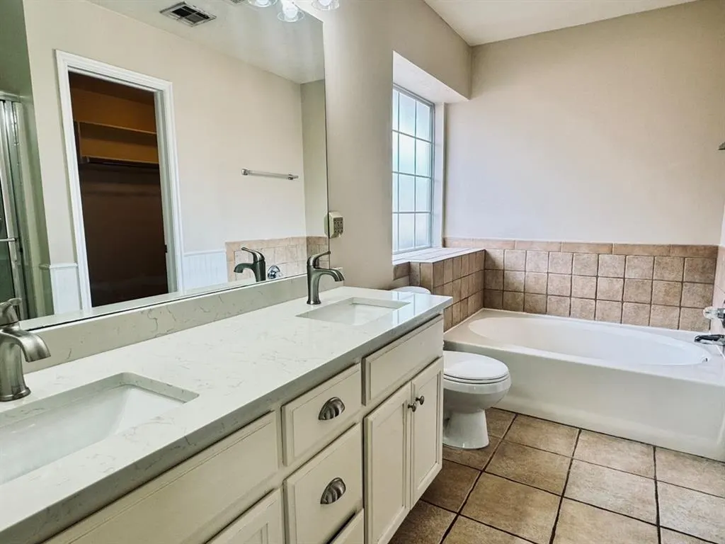 Photo 13 — 1920 NW 173rd Street, Edmond, OK 73012