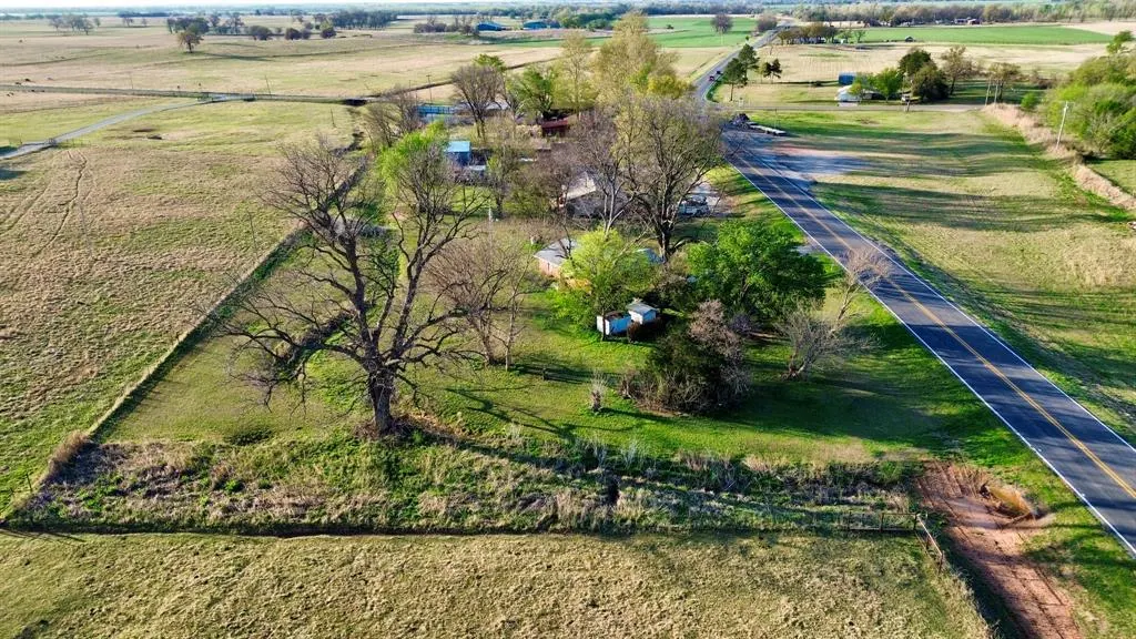 Photo 3 — 10110 State Highway 74, Maysville, OK 73057