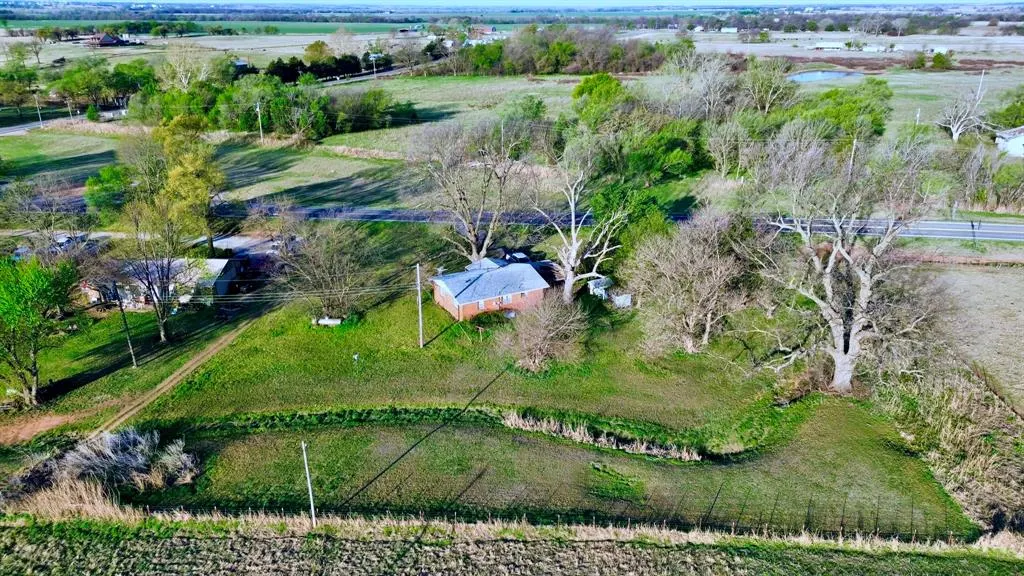 Photo 4 — 10110 State Highway 74, Maysville, OK 73057